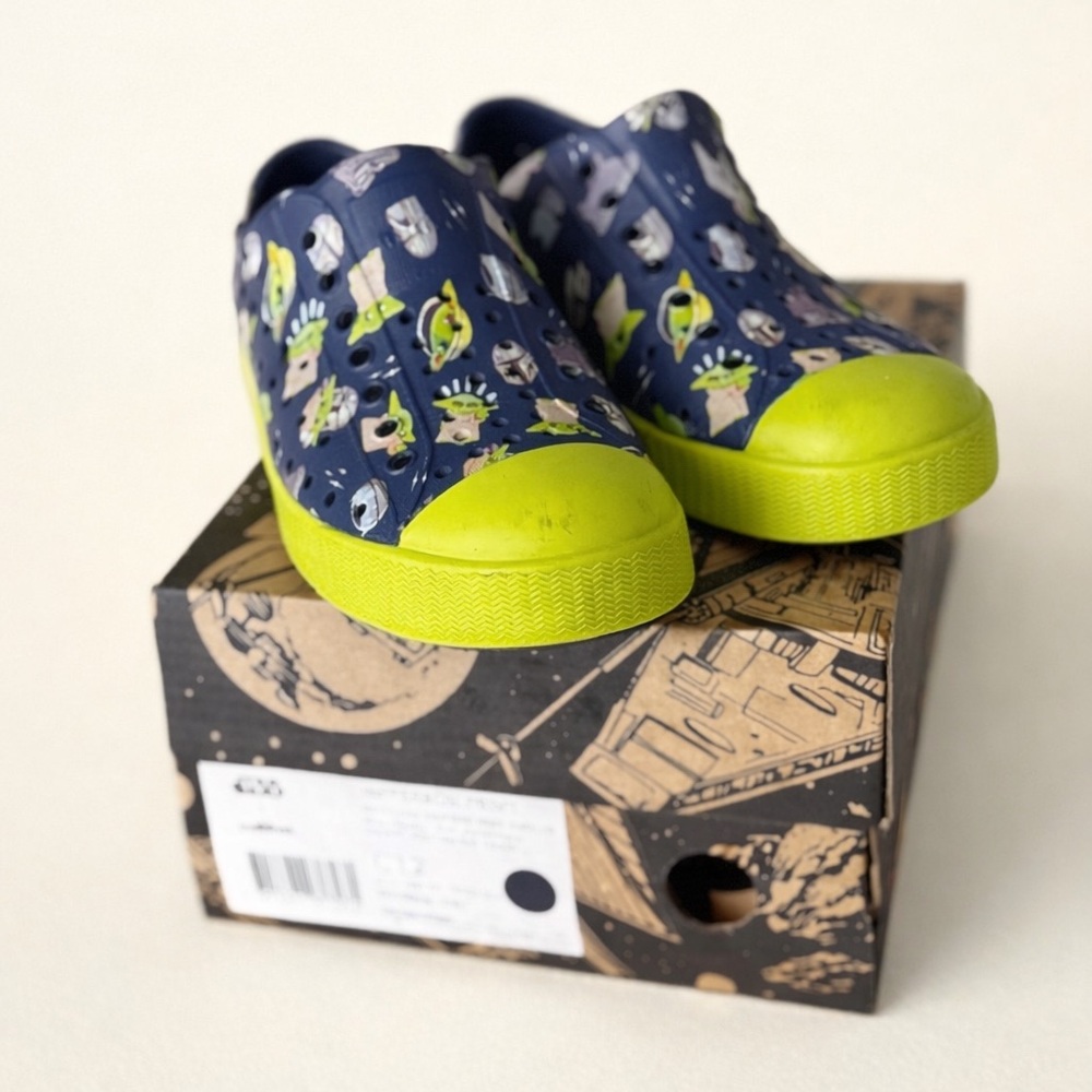 Native Jefferson STAR WARS limited edition Slip-On Shoes - Navy and Lime Green